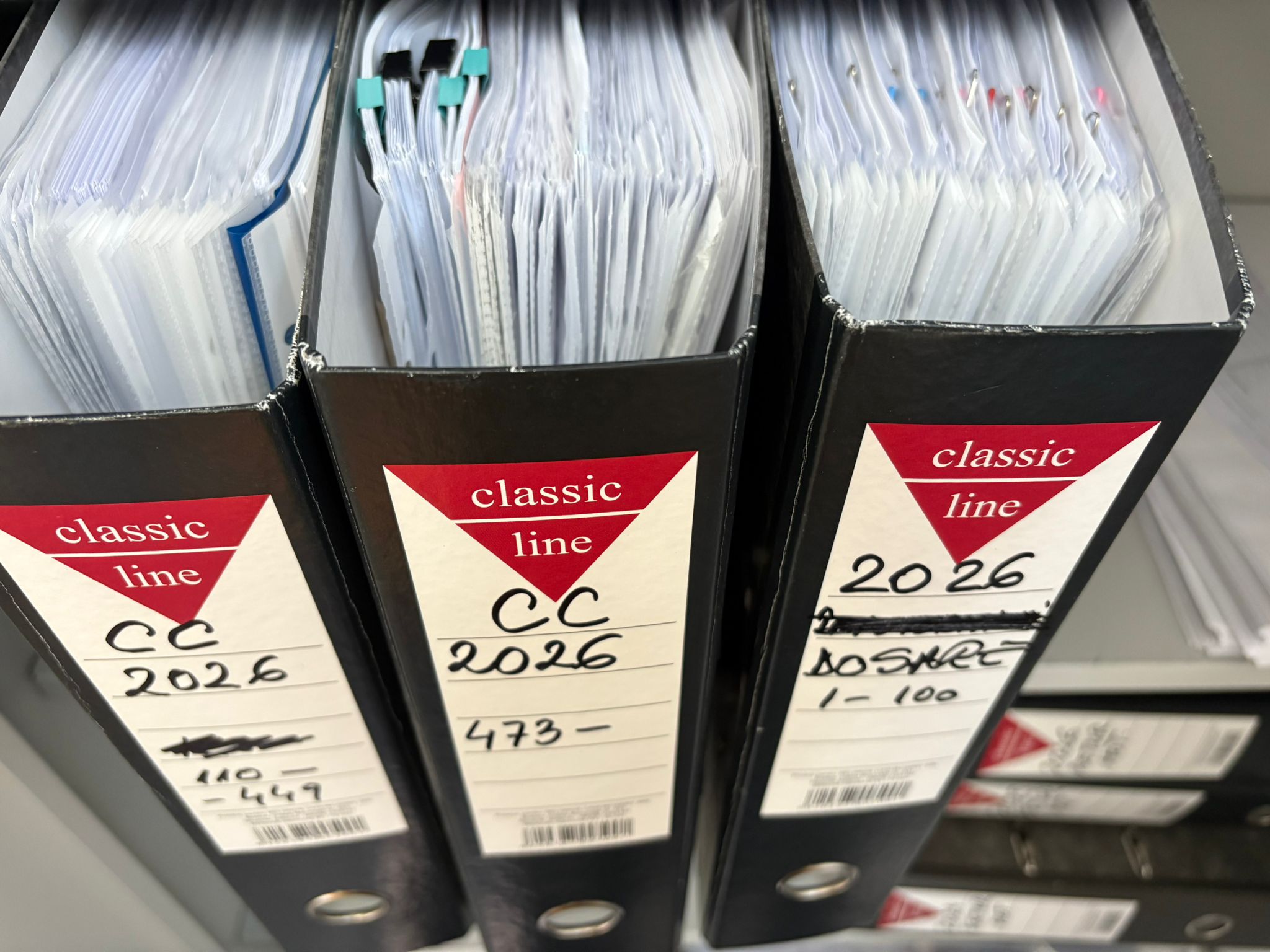 Cum negociau românii cu băncile acum 10 ani și ce solicită azi?